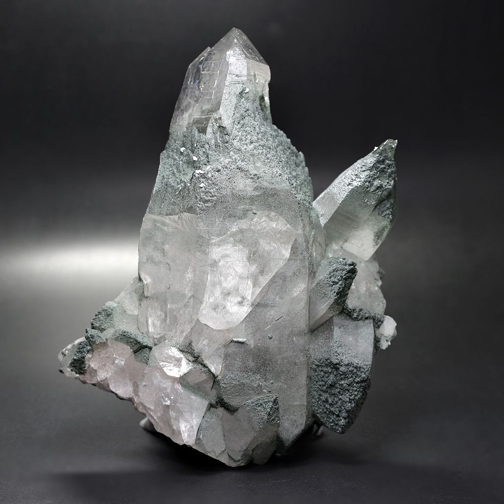 ネパール/ガネッシュヒマール産ヒマラヤ水晶クラスター/セルフヒールドマスタークリスタル（2.64kg大型原石！）