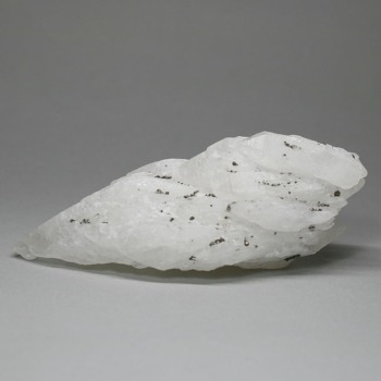 記念特価★ルーマニア産キャンドルクォーツカテドラル（原石ナチュラルポイント・パイライト共生）(24th-CCQ-NP2580IS)