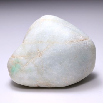 記念特価★糸魚川産翡翠原石（68.0g）(24th-IHISI-RF0680IS)