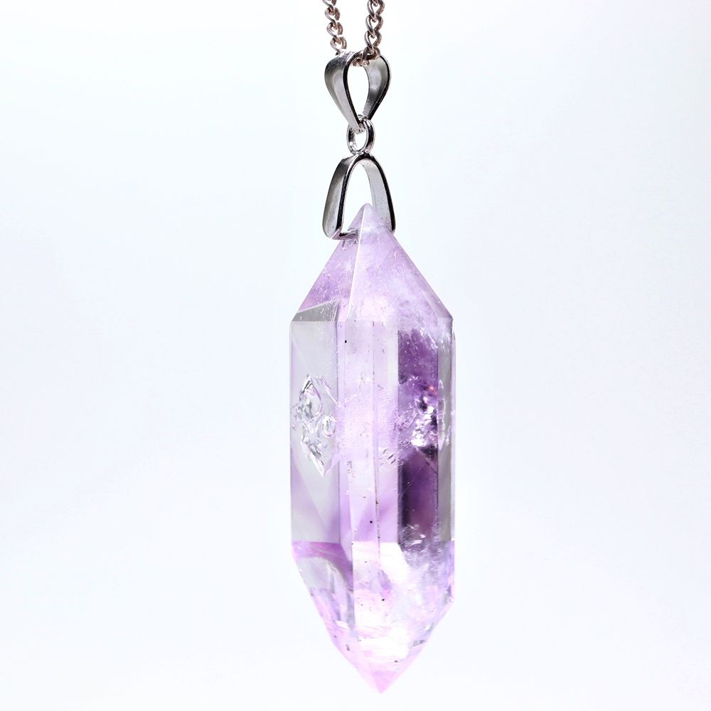記念特価★ナミビア/ブランドバーグ産水入りラベンダーアメジストペンダントトップ(シルバー925・部分ポリッシュ&先端にレピドクロサイト)-slide-1