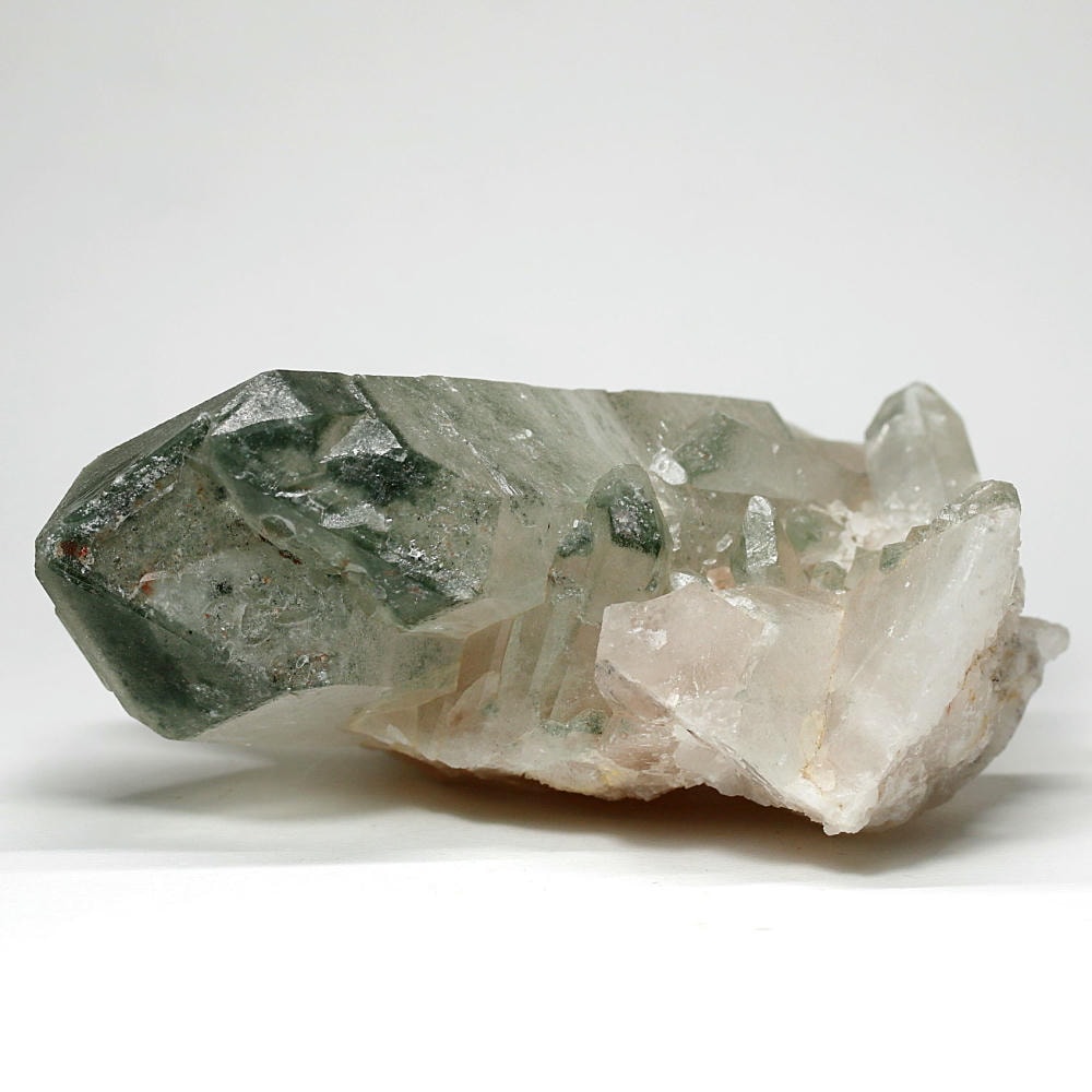 記念特価★インド/マニカラン産ヒマラヤグリーンファントム水晶クラスター(原石1.24kg)-slide-0