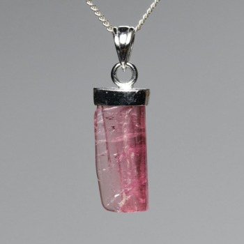 記念特価★[高品質]ブラジル産ピンクトルマリン結晶石ペンダントトップ（シルバー925）(24th-PITN-PT001IS)