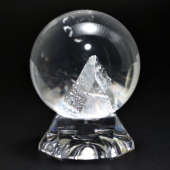 記念特価★[トップクォリティ]ブラジル産クォーツインクォーツ丸玉/スフィア（直径51.0mm・貫入水晶表面に強レインボー！）(24th-QINQA-SPH0510IS)