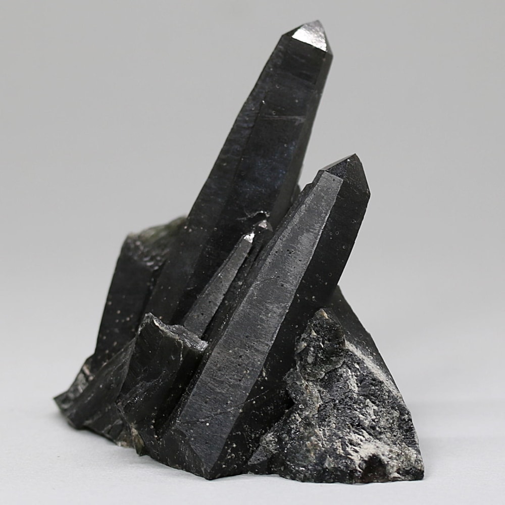 内モンゴル自治区産アクチノライトインクォーツ原石クラスター/通称グリーンクォーツ(ヘデンバーガイト&アクチノライト高密度内包)-slide-1