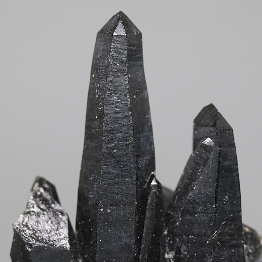 内モンゴル自治区産アクチノライトインクォーツ原石クラスター/通称グリーンクォーツ(ヘデンバーガイト&アクチノライト高密度内包)-slide-6