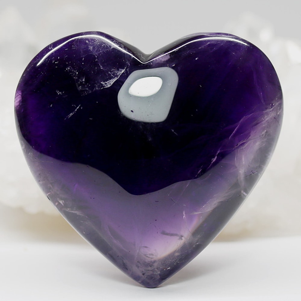 ブラジル産アメジストハートオブジェ(108g)-slide-0