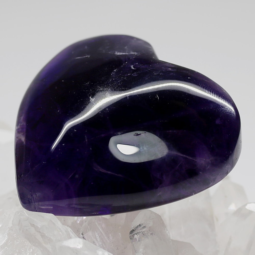 ブラジル産アメジストハートオブジェ(108g)-slide-2