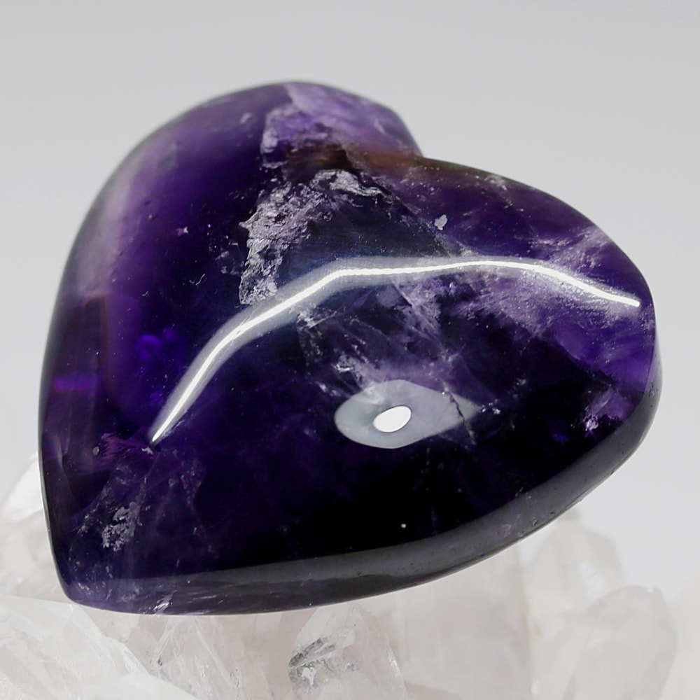 ブラジル産アメジストハートオブジェ(108g)-slide-4
