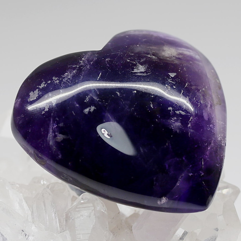 ブラジル産アメジストハートオブジェ(115g)-slide-3