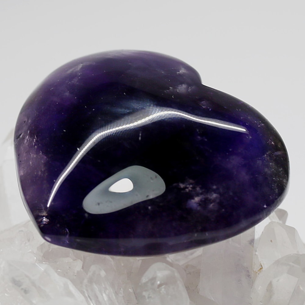 ブラジル産アメジストハートオブジェ(125g)-slide-2