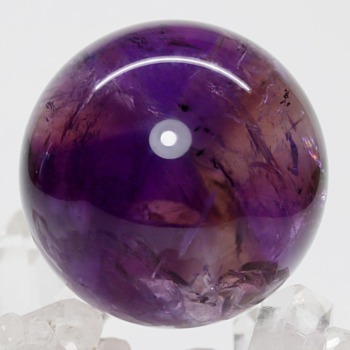 [高品質++]ブラジル産アメジスト丸玉/スフィア（球体直径46.8mm）(AMZ-SP1425IS)