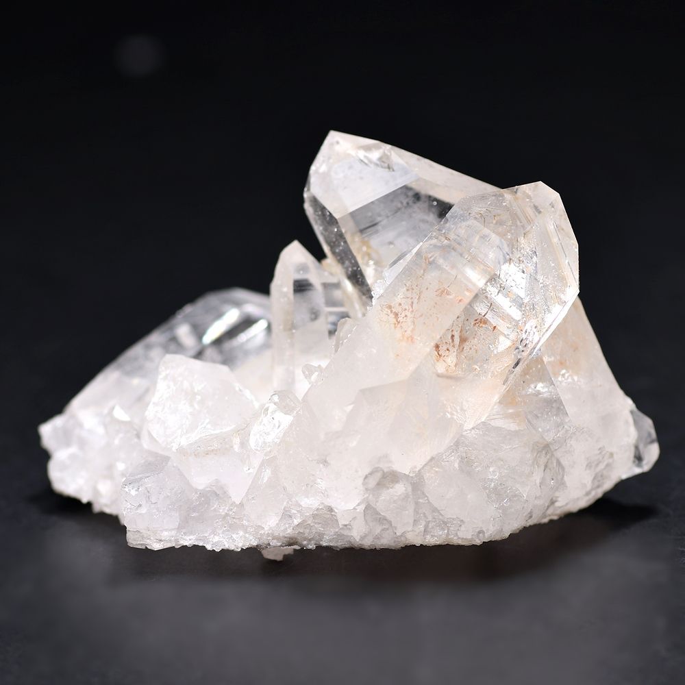 アメリカ/アーカンソー州産水晶クラスター/原石（ファセットに傷があるため特別価格）