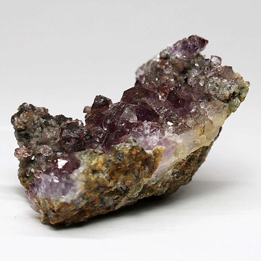 インド/カルール産アメジストエレスチャルクラスター(原石61.8g・レピドクロサイト、ゲーサイト内包)-slide-1