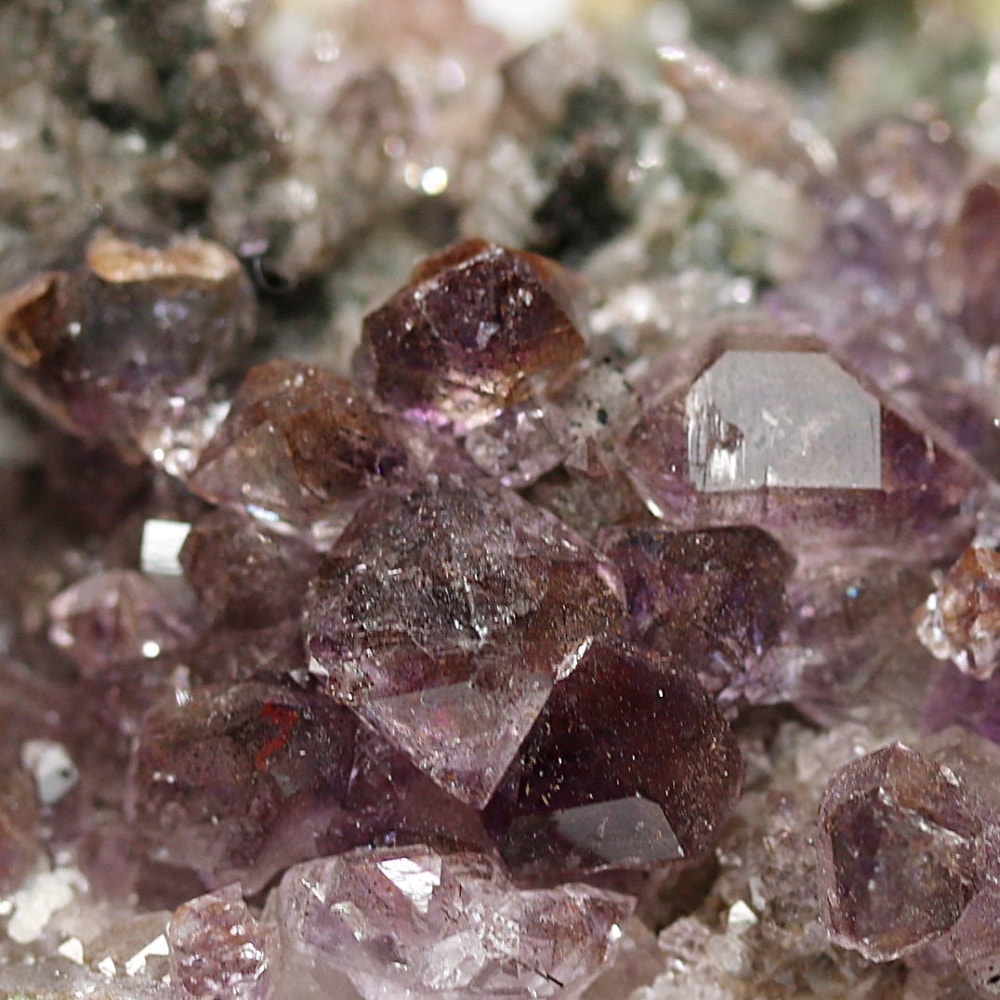 インド/カルール産アメジストエレスチャルクラスター(原石61.8g・レピドクロサイト、ゲーサイト内包)-slide-7