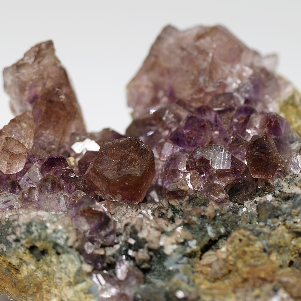 インド/カルール産アメジストエレスチャルクラスター(原石98.1g・レピドクロサイト、ゲーサイト内包)-slide-8