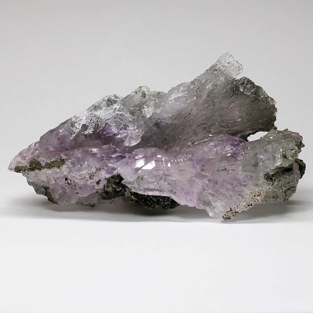 インド/カルール産アメジストエレスチャルクラスター(原石143g・レピドクロサイト内包)-slide-0