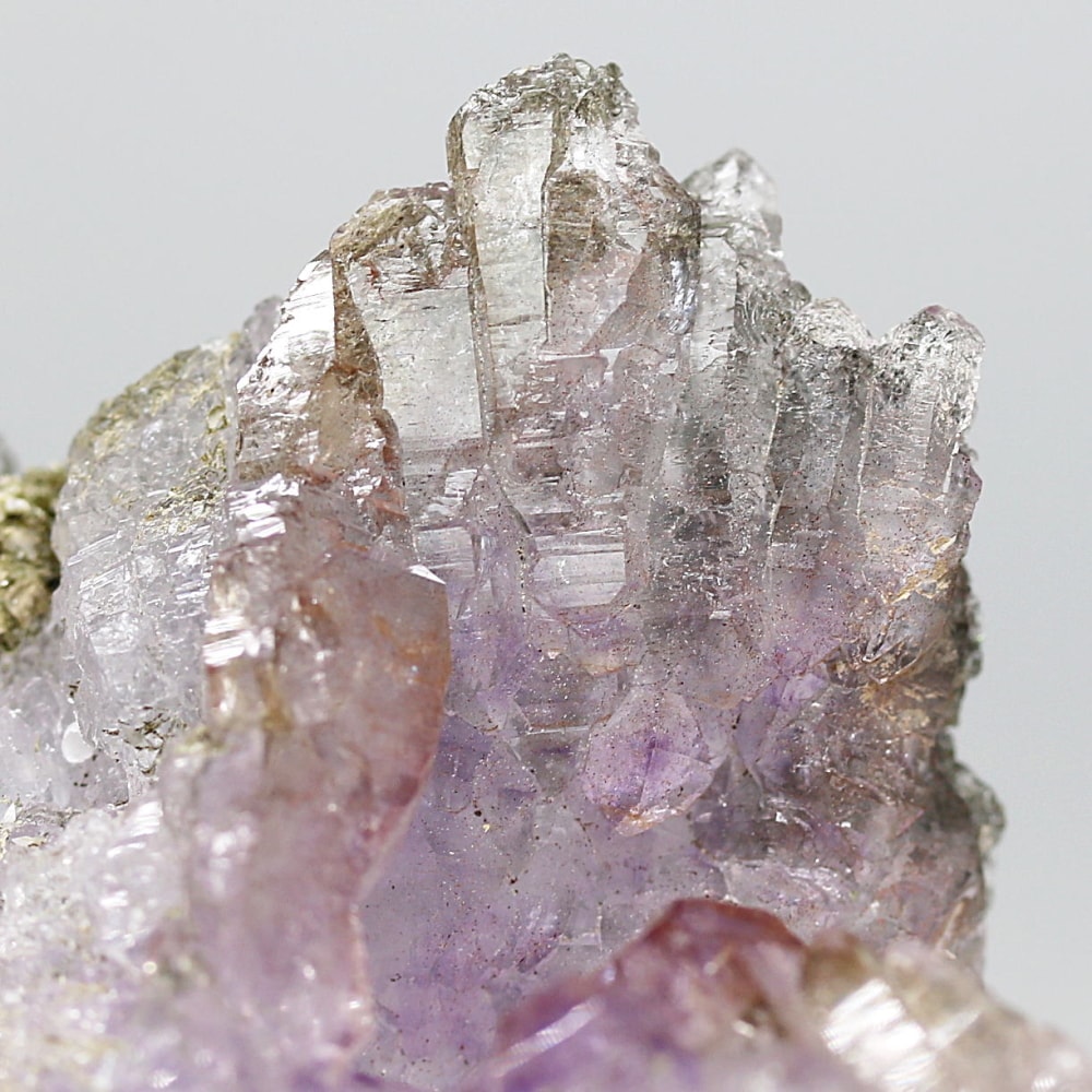 インド/カルール産アメジストエレスチャルクラスター(原石156g・レピドクロサイト内包・マイカ共生)-slide-7