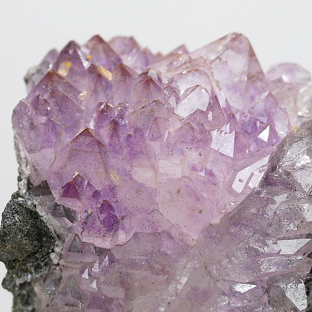 インド/カルール産アメジストエレスチャルクラスター(原石173g・レピドクロサイト内包)-slide-6