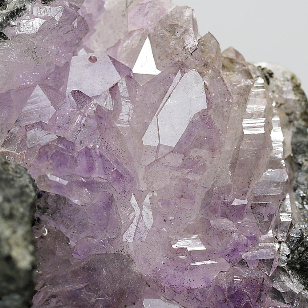 インド/カルール産アメジストエレスチャルクラスター(原石173g・レピドクロサイト内包)-slide-7