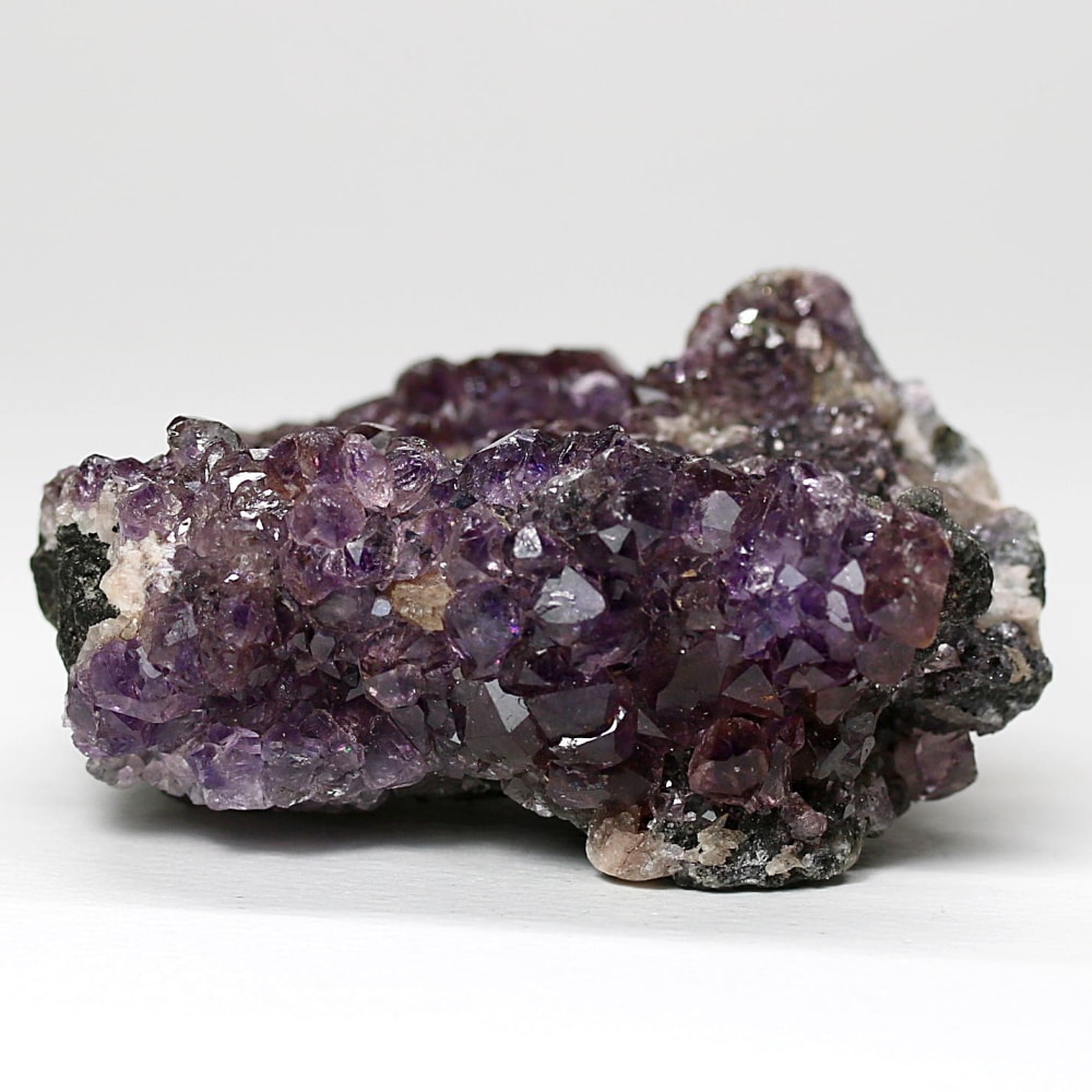 インド/カルール産アメジストエレスチャルクラスター(原石226g・レピドクロサイト、ゲーサイト内包・僅かにカルサイト共生)-slide-2