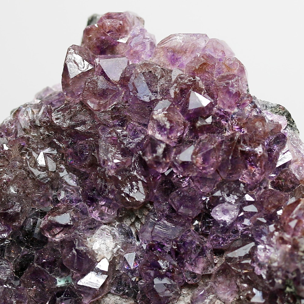 インド/カルール産アメジストエレスチャルクラスター(原石226g・レピドクロサイト、ゲーサイト内包・僅かにカルサイト共生)-slide-6