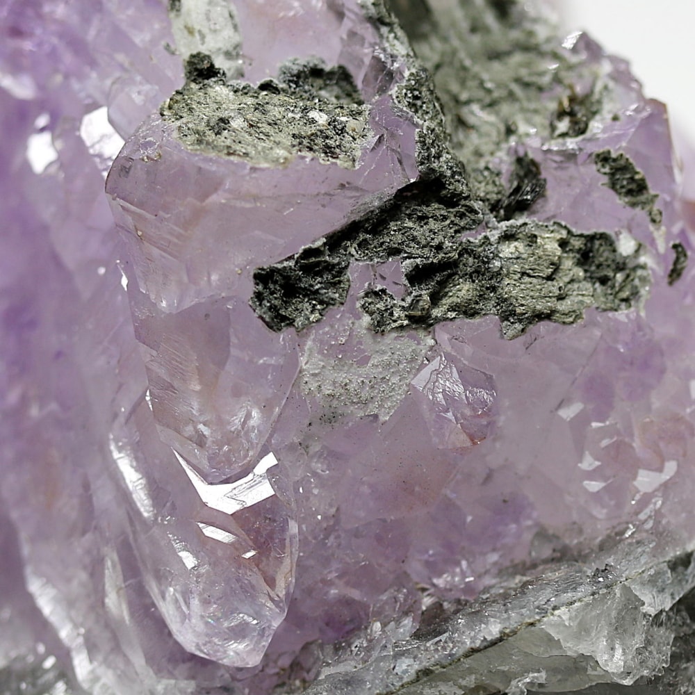 インド/カルール産アメジストエレスチャルクラスター(原石366g・マイカ共生)-slide-8