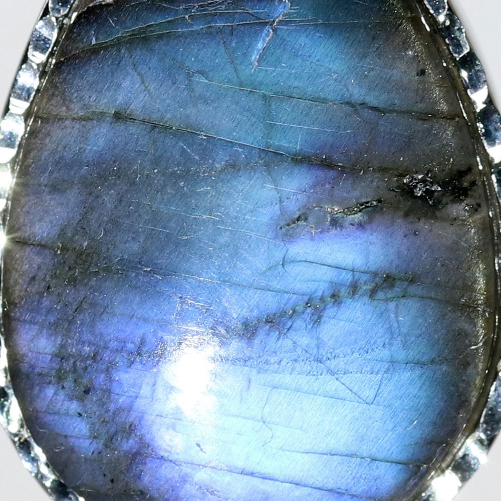 最高品質ラブラドライト(Labradorite) 自由カット マダガスカル