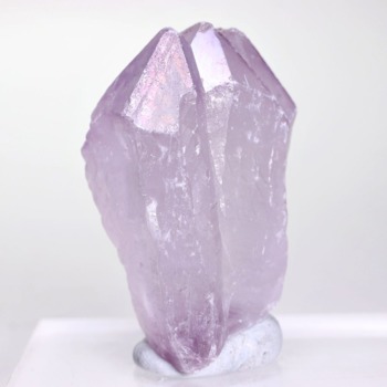 [レア石！]インド/カルール産ラベンダーオーラアメジスト（原石ナチュラルポイント・74.4g）(CARO-NP0744IS)