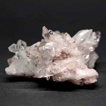 [高品質]コロンビア産レムリアンシードクラスター（原石58.0g／ほんのりピンク＆微かにクローライト）(CLEQ-CL0580IS)