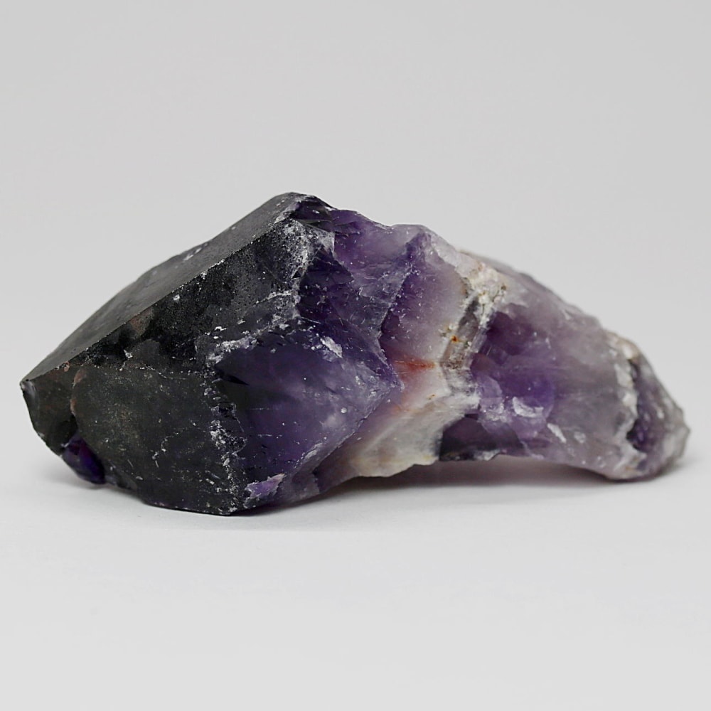 西インド/マハラシュトラ州産シェブロンアメジスト原石ナチュラルポイント(53.8g・ケープアメジスト)-slide-0