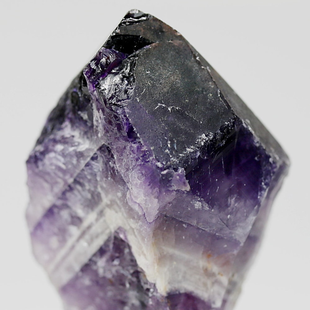 西インド/マハラシュトラ州産シェブロンアメジスト原石ナチュラルポイント(53.8g・ケープアメジスト)-slide-7