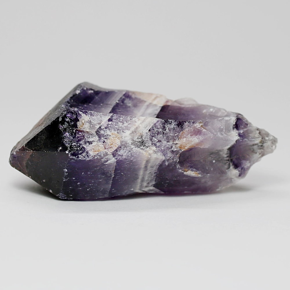 西インド/マハラシュトラ州産シェブロンアメジスト原石ナチュラルポイント(64.1g・ケープアメジスト)-slide-2