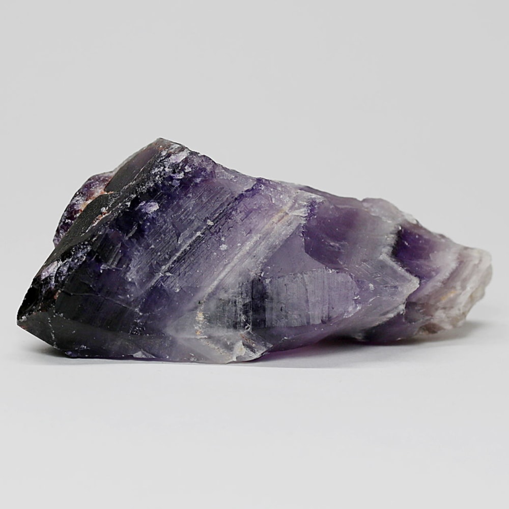 西インド/マハラシュトラ州産シェブロンアメジスト原石ナチュラルポイント(79.9g・ケープアメジスト)-slide-2