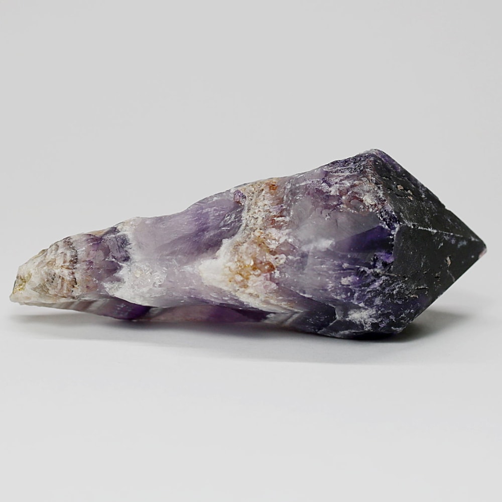 西インド/マハラシュトラ州産シェブロンアメジスト原石ナチュラルポイント(85.9g・ケープアメジスト)-slide-3