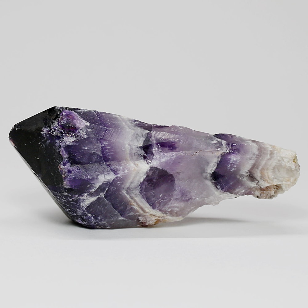 西インド/マハラシュトラ州産シェブロンアメジスト原石ナチュラルポイント(85.9g・ケープアメジスト)-slide-4