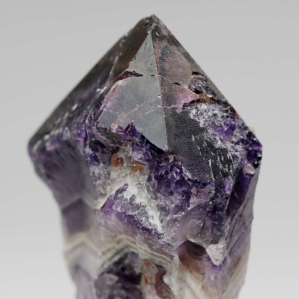 西インド/マハラシュトラ州産シェブロンアメジスト原石ナチュラルポイント(102g・ケープアメジスト)-slide-7