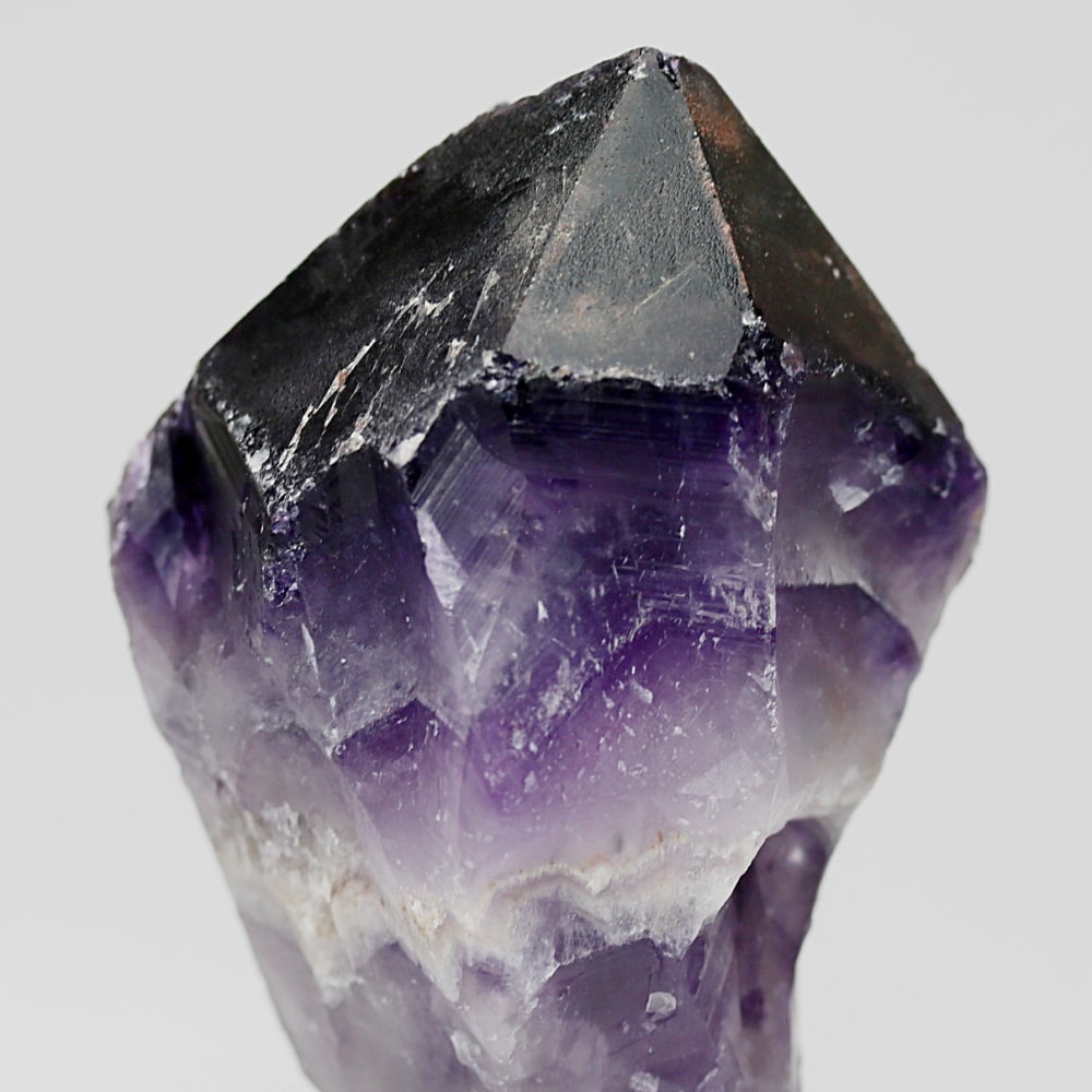 西インド/マハラシュトラ州産シェブロンアメジスト原石ナチュラルポイント(106g・ケープアメジスト)-slide-7