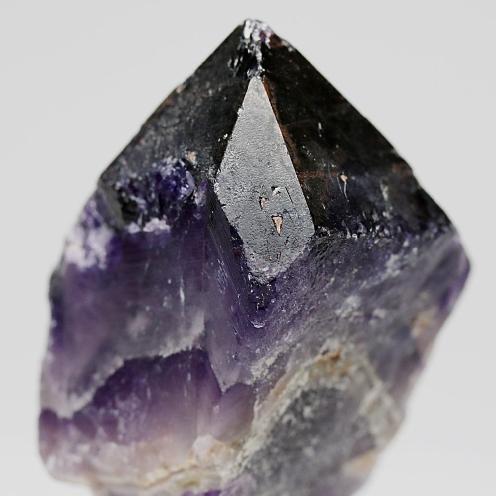 西インド/マハラシュトラ州産シェブロンアメジスト原石ナチュラルポイント(107g・ケープアメジスト)-slide-7