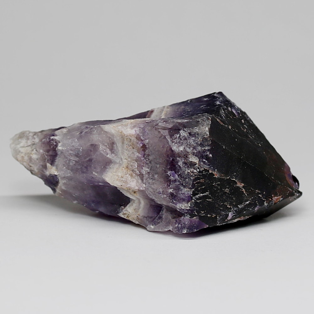 西インド/マハラシュトラ州産シェブロンアメジスト原石ナチュラルポイント(128g・ケープアメジスト)-slide-3