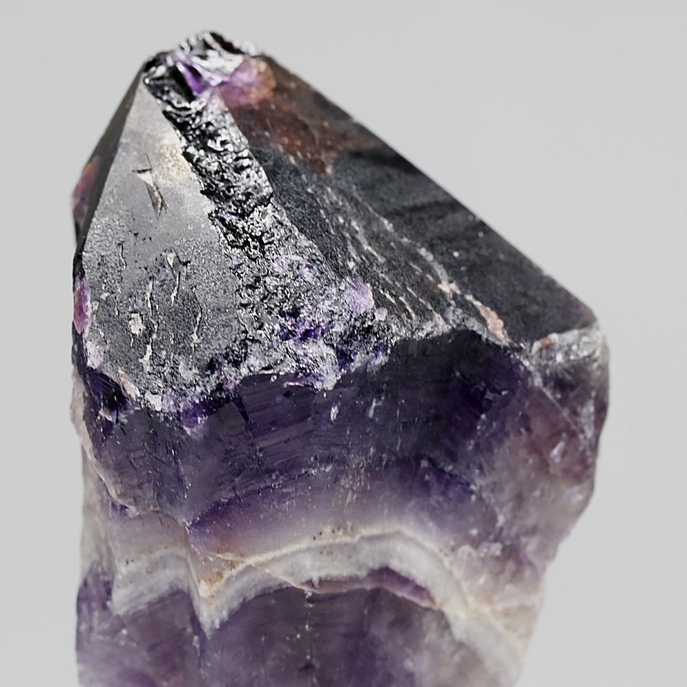 西インド/マハラシュトラ州産シェブロンアメジスト原石ナチュラルポイント(128g・ケープアメジスト)-slide-5