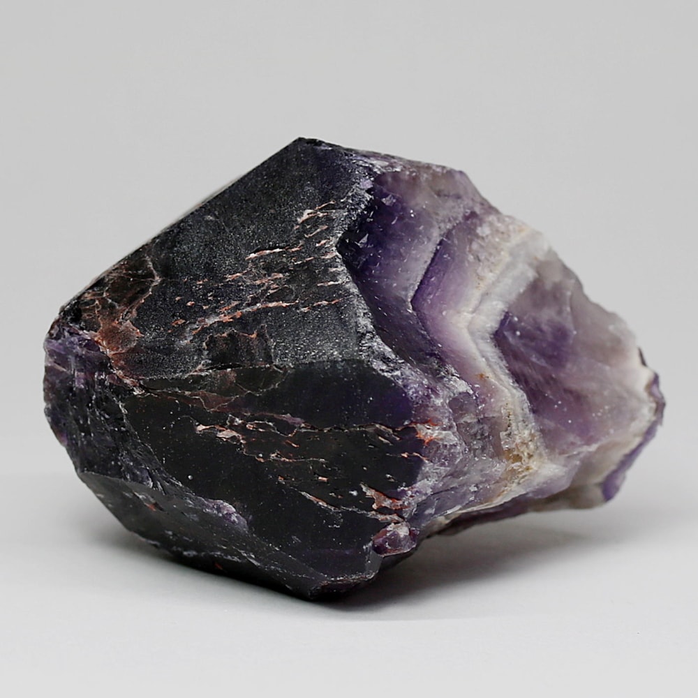 西インド/マハラシュトラ州産シェブロンアメジスト原石ナチュラルポイント(152g・ケープアメジスト)-slide-0