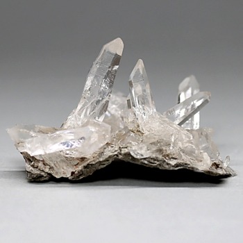 インド/ダーラ産ヒマラヤ水晶クラスター（原石41.8g）(DHRA-CL0418)