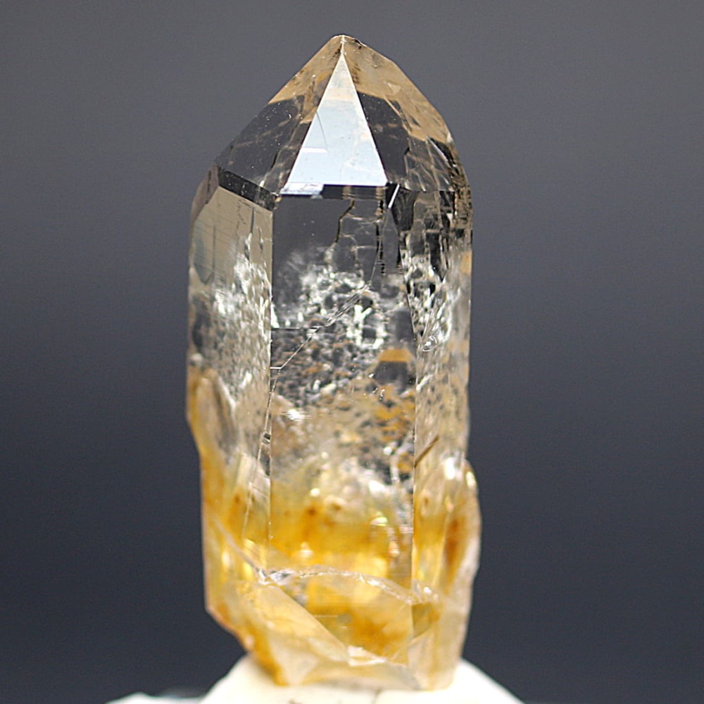 [ガネッシュヒマール/ヒンドゥン産]ヒマラヤ水晶ナチュラルポイント（全長46.7mm/高透明度）