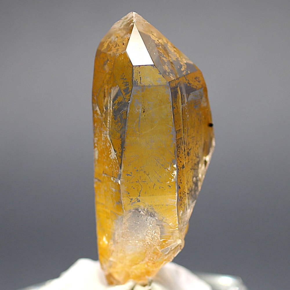 [ガネッシュヒマール/ヒンドゥン産]ヒマラヤ水晶原石ナチュラルポイント（全長64.7mm）