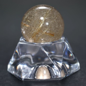 [特別価格/AA]ブラジル産ルチルクォーツ丸玉/ミニスフィア（球体直径20.0mm）(GLDR-SPH0200IS)