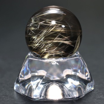 [超透明！高品質]ブラジル産ゴールドルチルクォーツ丸玉/ミニスフィア（球体直径23.6mm）(GLDR-SPH0236IS)