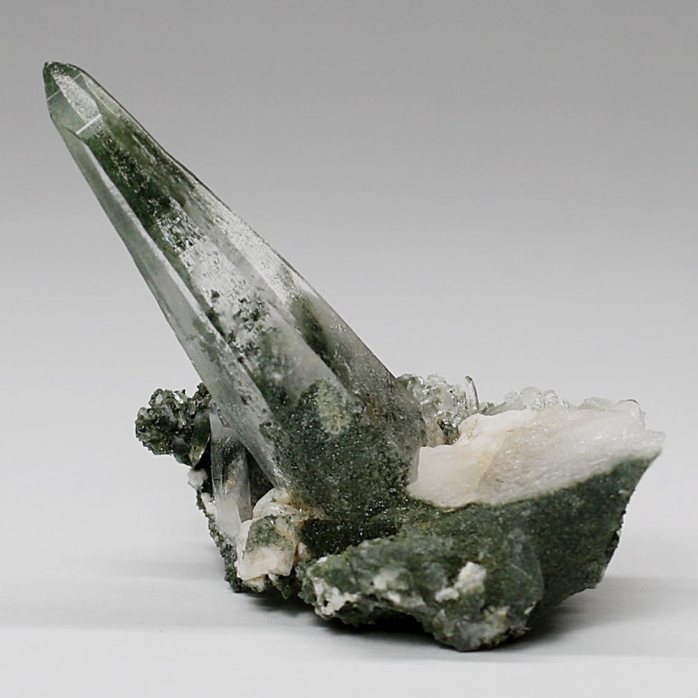 ガネッシュヒマール産ヒマラヤ水晶クラスター(ミニサイズ原石17.8g)-slide-3