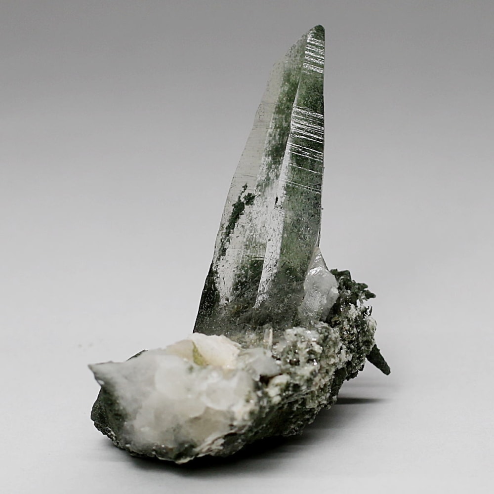 ガネッシュヒマール産ヒマラヤ水晶クラスター(ミニサイズ原石17.8g)-slide-4