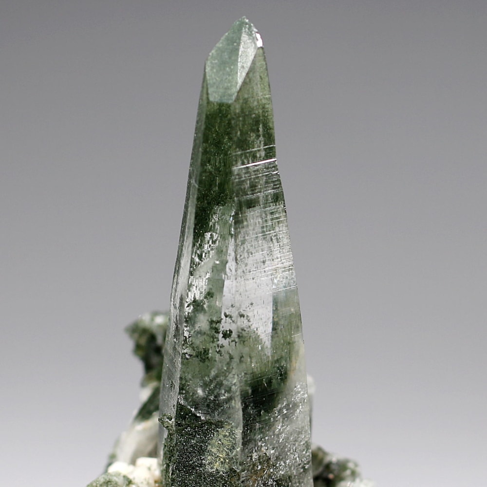 ガネッシュヒマール産ヒマラヤ水晶クラスター(ミニサイズ原石17.8g)-slide-5