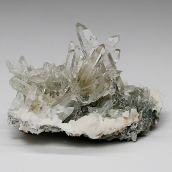 ガネッシュヒマール産ヒマラヤ水晶クラスター/角閃石内包（ミニサイズ原石21.3g）(GNEZ-CL0213)